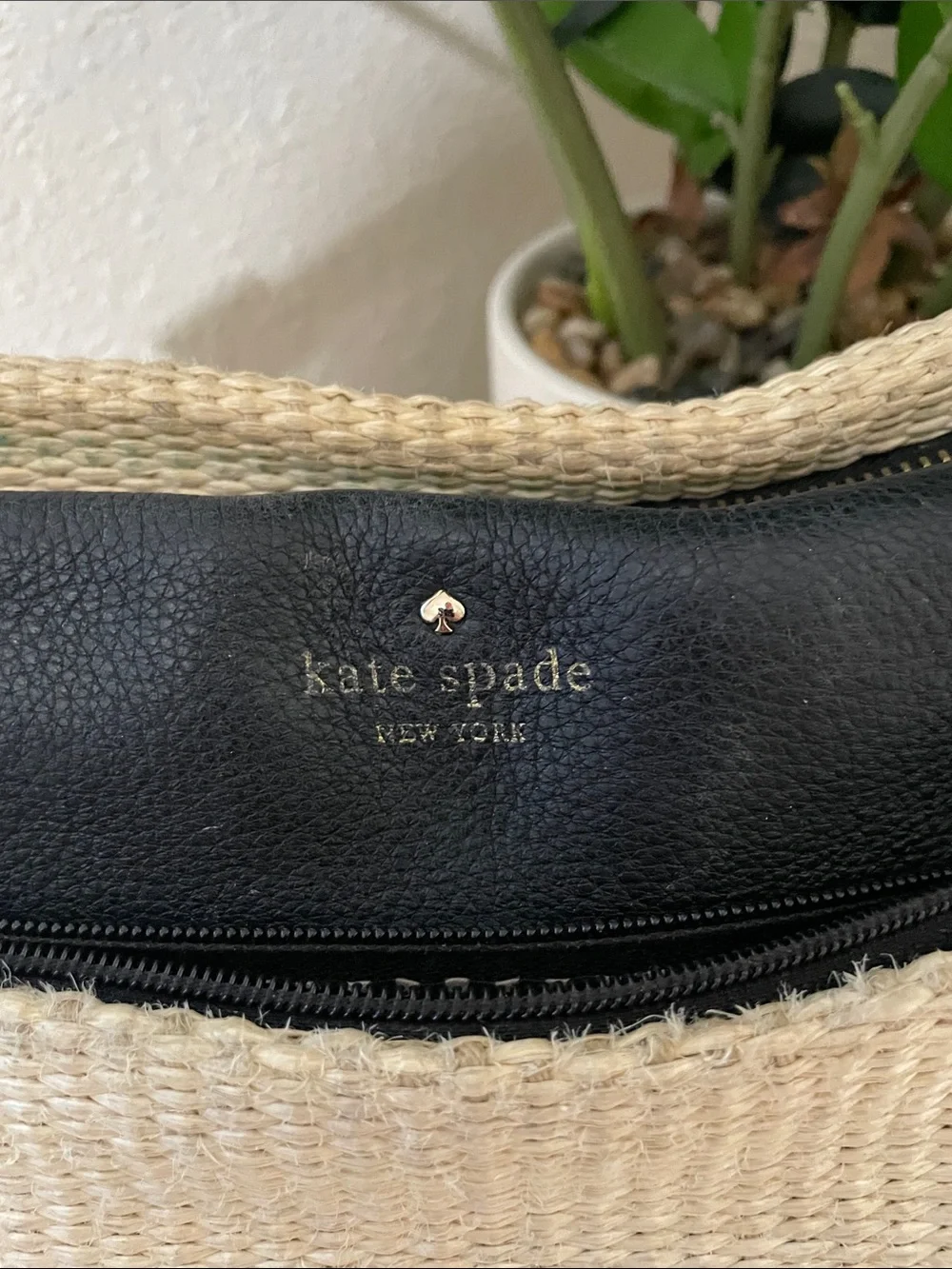 Kate Spade Cream Woven Srtaw bag with Top-Handle Bag with Black Trim